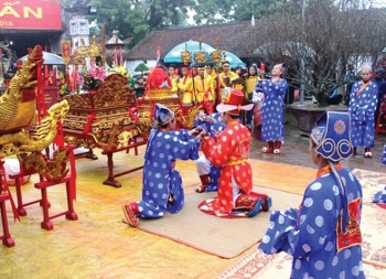 Bảo tồn và phát huy giá trị văn hóa trong Lễ hội khai ấn Đền Trần
