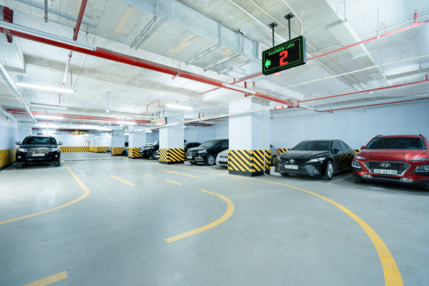 Được áp dụng ở tất cả các dự án của Sunshine Group, bãi đỗ xe thông minh là một trong những tiện ích nổi bật dành cho cư dân