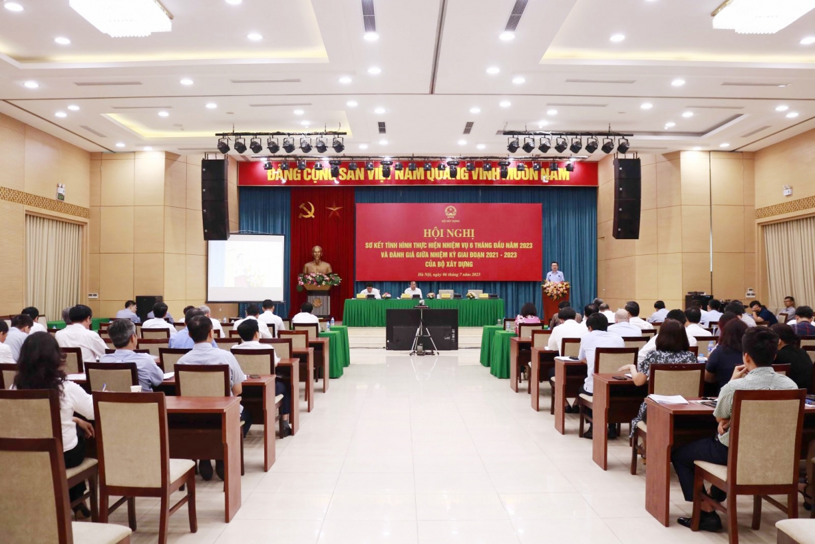 Đẩy mạnh xây dựng nhà ở xã hội và tập trung xây dựng Luật, tháo gỡ khó khăn cho thị trường nhà ở và bất động sản