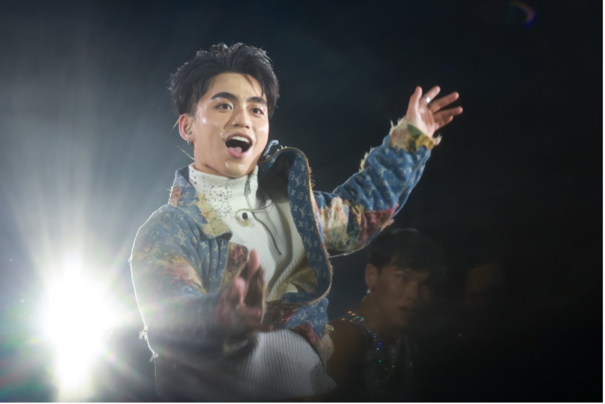 Charlie Puth và dàn sao Việt bùng cháy cùng âm nhạc đỉnh cao tại siêu đại nhạc hội 8Wonder