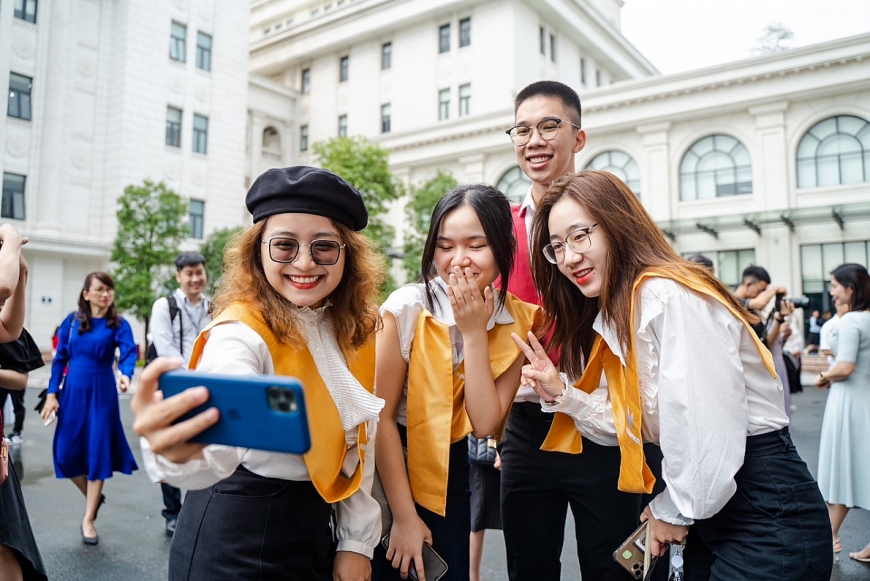 Sinh viên VinUni háo hức đón chờ lễ Khai giảng Sinh viên VinUni háo hức đón chờ lễ Khai giảng