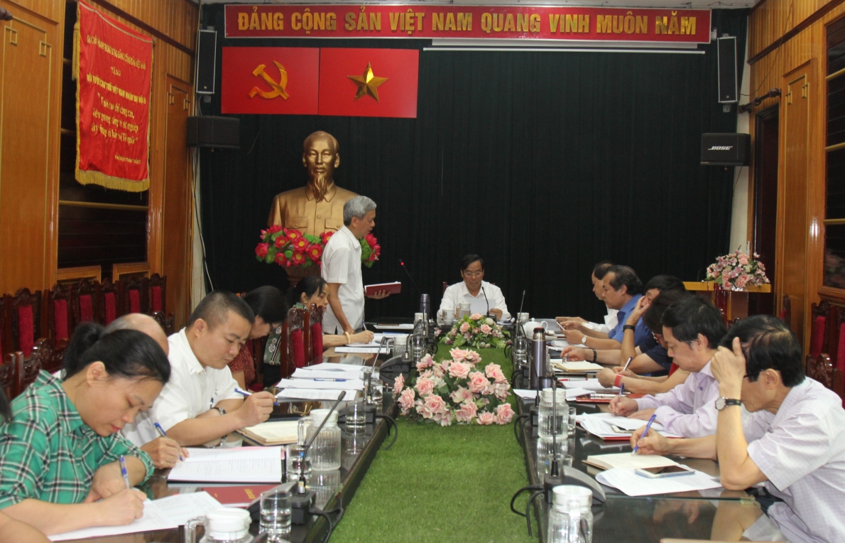 Phó Chủ tịch Phan Văn Hùng phát biểu