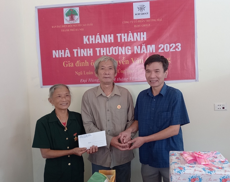 Hỗ trợ, động viên NCT vươn lên trong cuộc sống