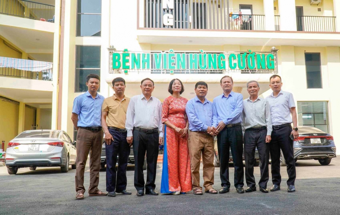 Tập thể lãnh đạo, cán bộ Bệnh viện Đa khoa Hùng Cường Tập thể lãnh đạo, cán bộ Bệnh viện Đa khoa Hùng Cường