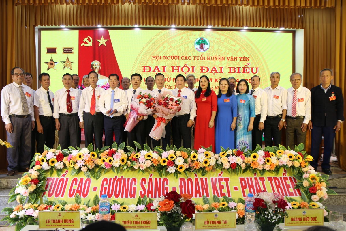 Phát huy vai trò NCT xây dựng quê hương giàu đẹp, văn minh