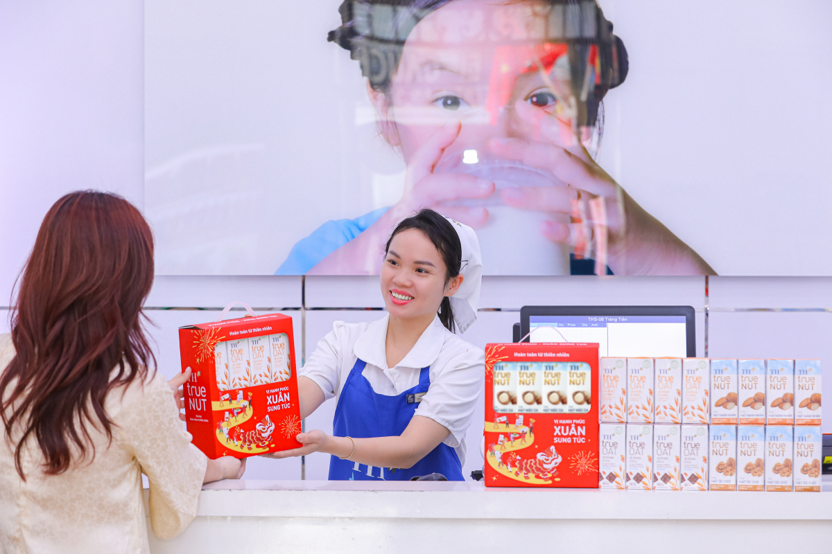 Trao sức khỏe, gửi yêu thương trong từng Hộp quà Tết 