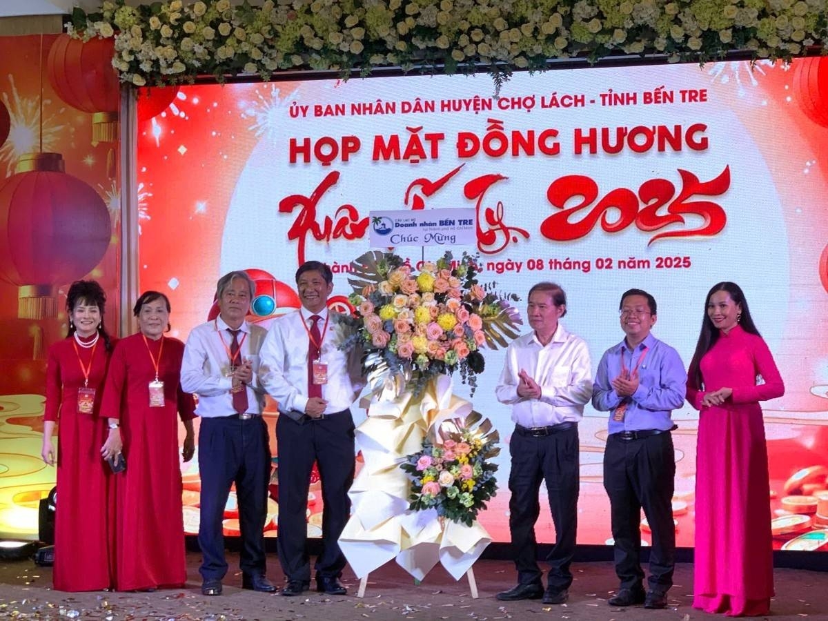 Gắn kết cộng đồng - Hướng về xây dựng quê hương