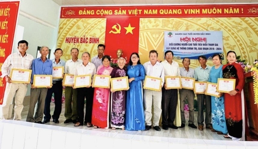 Phong trào  “Tuổi cao – Gương sáng” góp phần phát triển kinh tế - xã hội, giữ vững an ninh, trật tự, an toàn xã hội ở địa phương