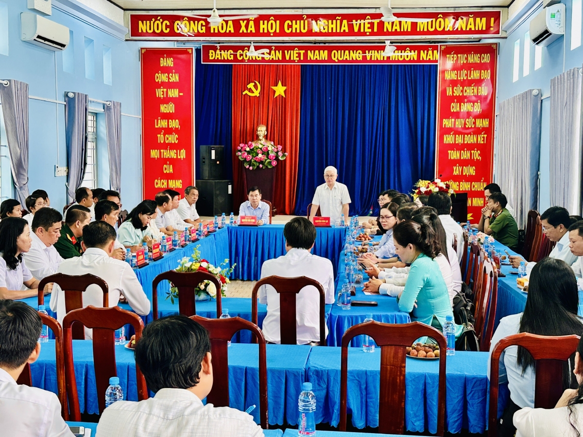 Bí thư Tỉnh uỷ yêu cầu các đồng chí phụ trách Trung tâm Hành chính công phải gần dân, sát dân, thực chiến, trực chiến