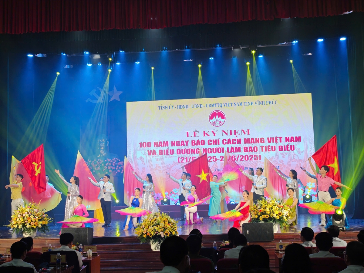 Báo chí Vĩnh Phúc tiếp lửa và lan tỏa khát vọng phát triển