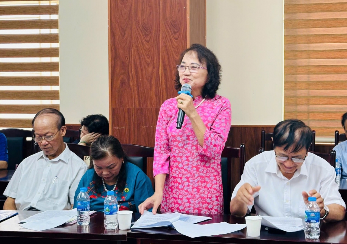 Người cao tuổi Thủ đô gương mẫu xây dựng người Hà Nội thanh lịch, văn minh