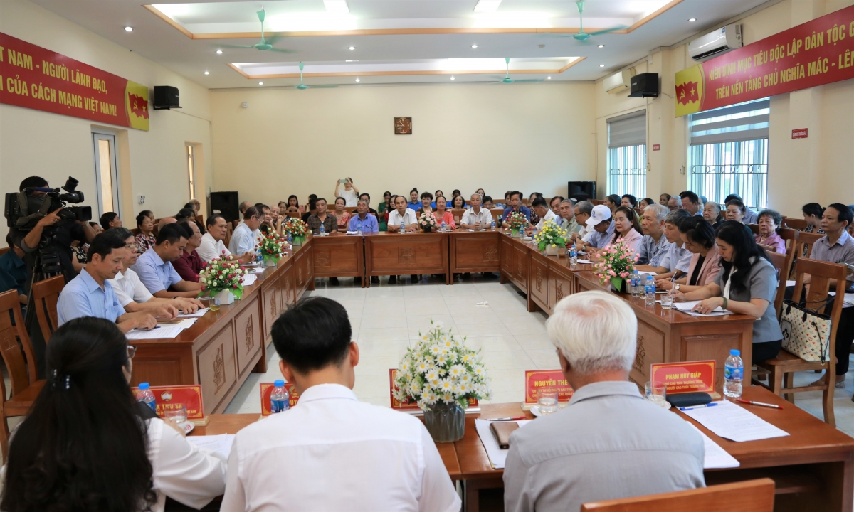 Người cao tuổi Thủ đô gương mẫu xây dựng người Hà Nội thanh lịch, văn minh