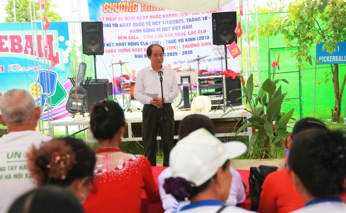 Phó Chủ tịch Thường trực Trương Xuân Cừ phát biểu tại Hội nghị