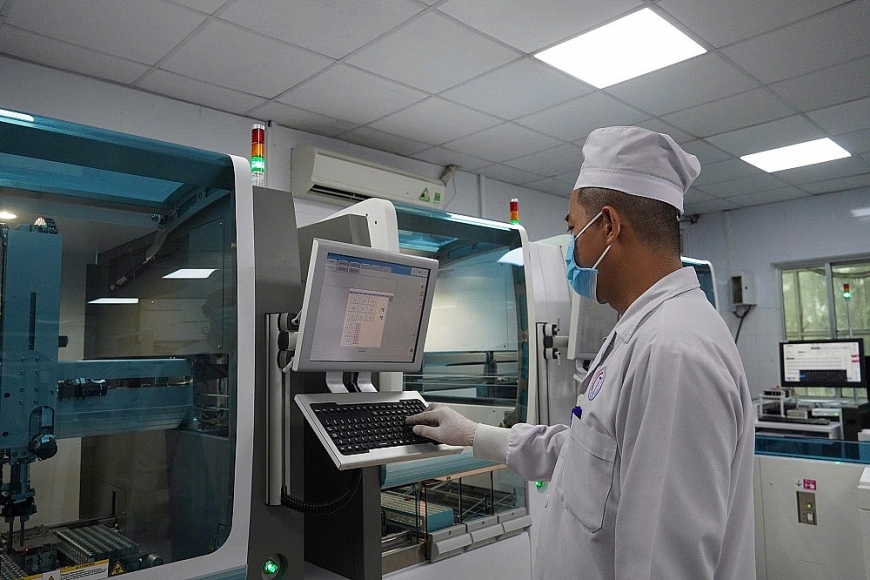 Hệ thống tự động hóa xét nghiệm góp phần nâng cao chất lượng chẩn đoán, điều trị, rút ngắn thời gian trả kết quả và mang lại nhiều lợi ích thiết thực cho người bệnh