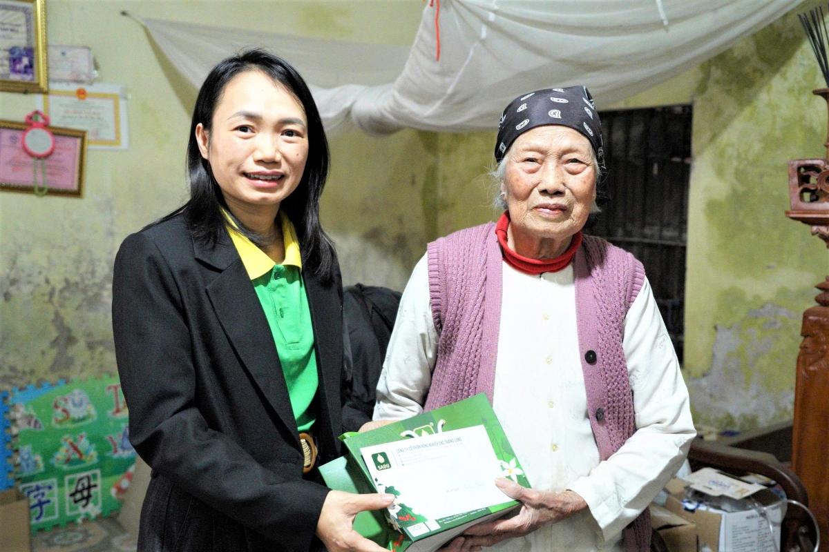 Xuân ấm áp đến với NCT khó khăn phường Chương Mỹ